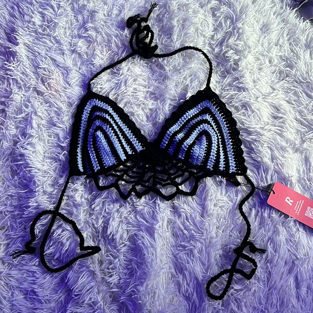 Cropped Crocheted Spiderweb Top - Back Tie - Size: S US: 4